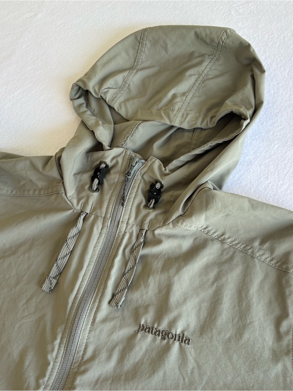 Patagonia Men's Stretch Terre Planing Hoody Feather Gray Small Windbreaker